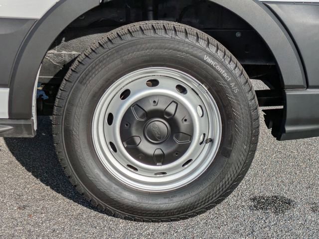 Certified 2025 Ford Transit 150 Low Roof image 11