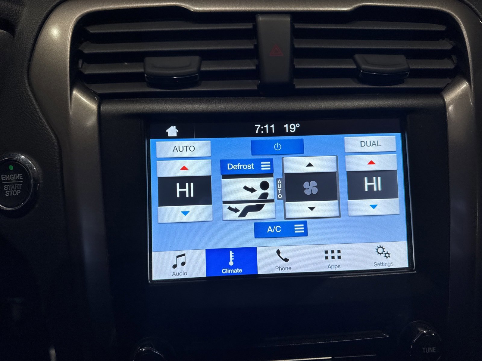 Certified 2018 Ford Fusion SE image 32