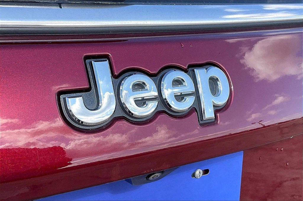 Used 2022 Jeep Compass Latitude w/ Convenience Group image 27