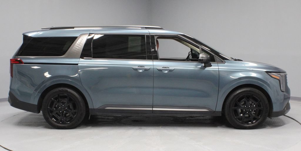 Used 2025 Kia Carnival SX Prestige FWD image 13