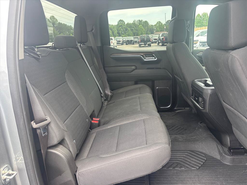 Used 2024 Chevrolet Silverado 1500 RST AWD/4WD image 15