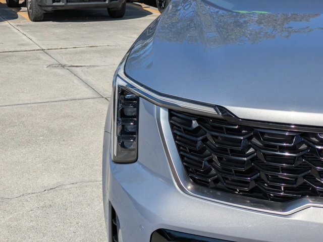 Used 2025 Kia Sorento SX image 15