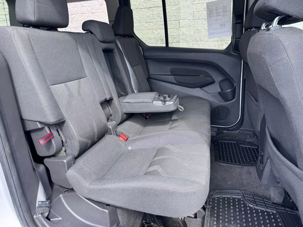 Certified 2018 Ford Transit Connect XLT image 16