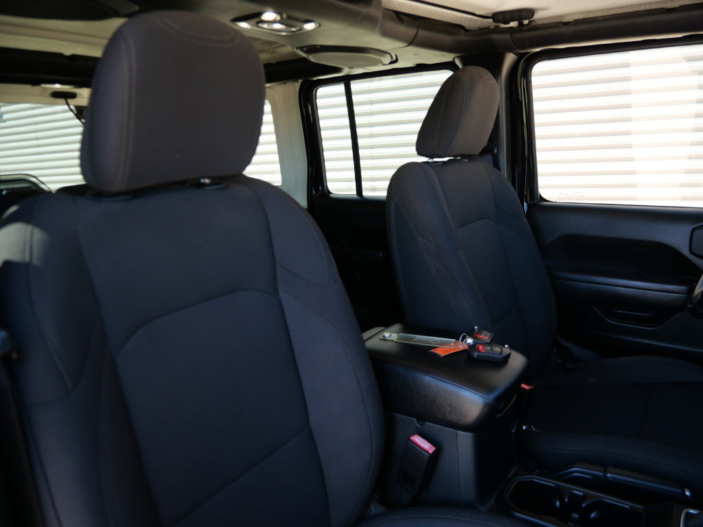 Used 2022 Jeep Wrangler Unlimited Sport AWD/4WD image 17