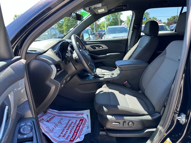 Used 2023 Chevrolet Traverse LT w/ LPO, Floor Liner Package AWD/4WD image 12