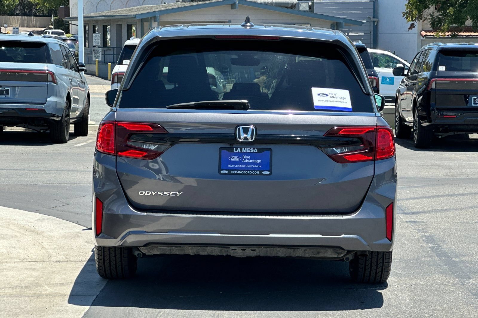 Used 2025 Honda Odyssey EX-L image 4
