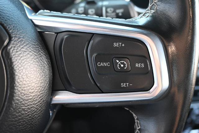 Used 2023 Jeep Wrangler Unlimited Sahara w/ Cold Weather Group AWD/4WD image 32