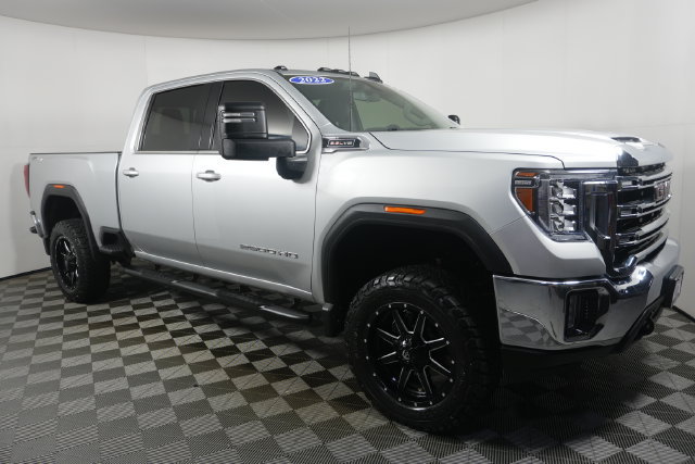 Used 2022 GMC Sierra 2500 SLE w/ SLE Value Package; AWD/4WD image 2