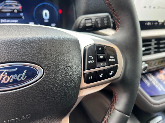 Certified 2025 Ford Explorer Active AWD/4WD image 15