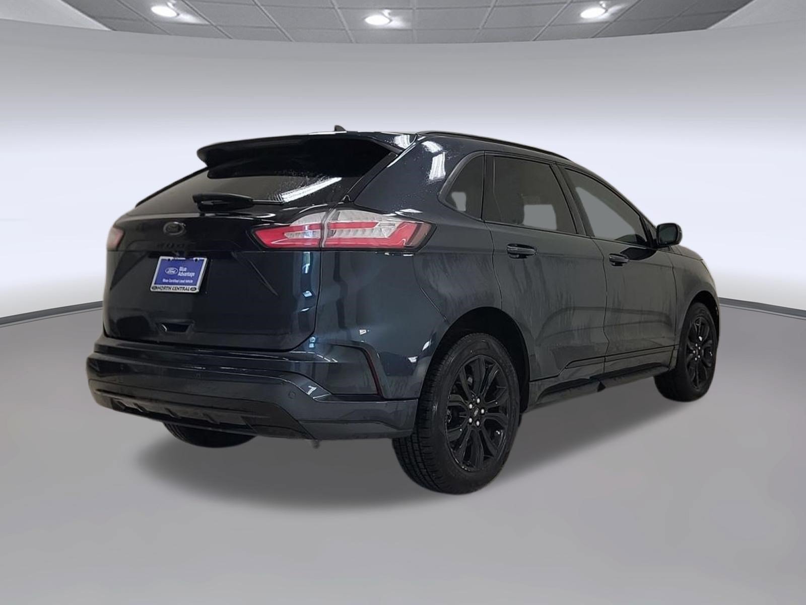 Certified 2022 Ford Edge SE w/ Black Appearance Package AWD/4WD image 7