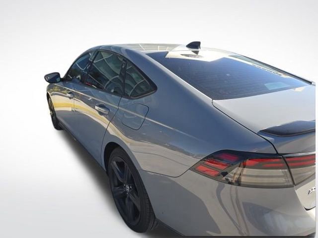 Used 2024 Honda Accord Sport image 3