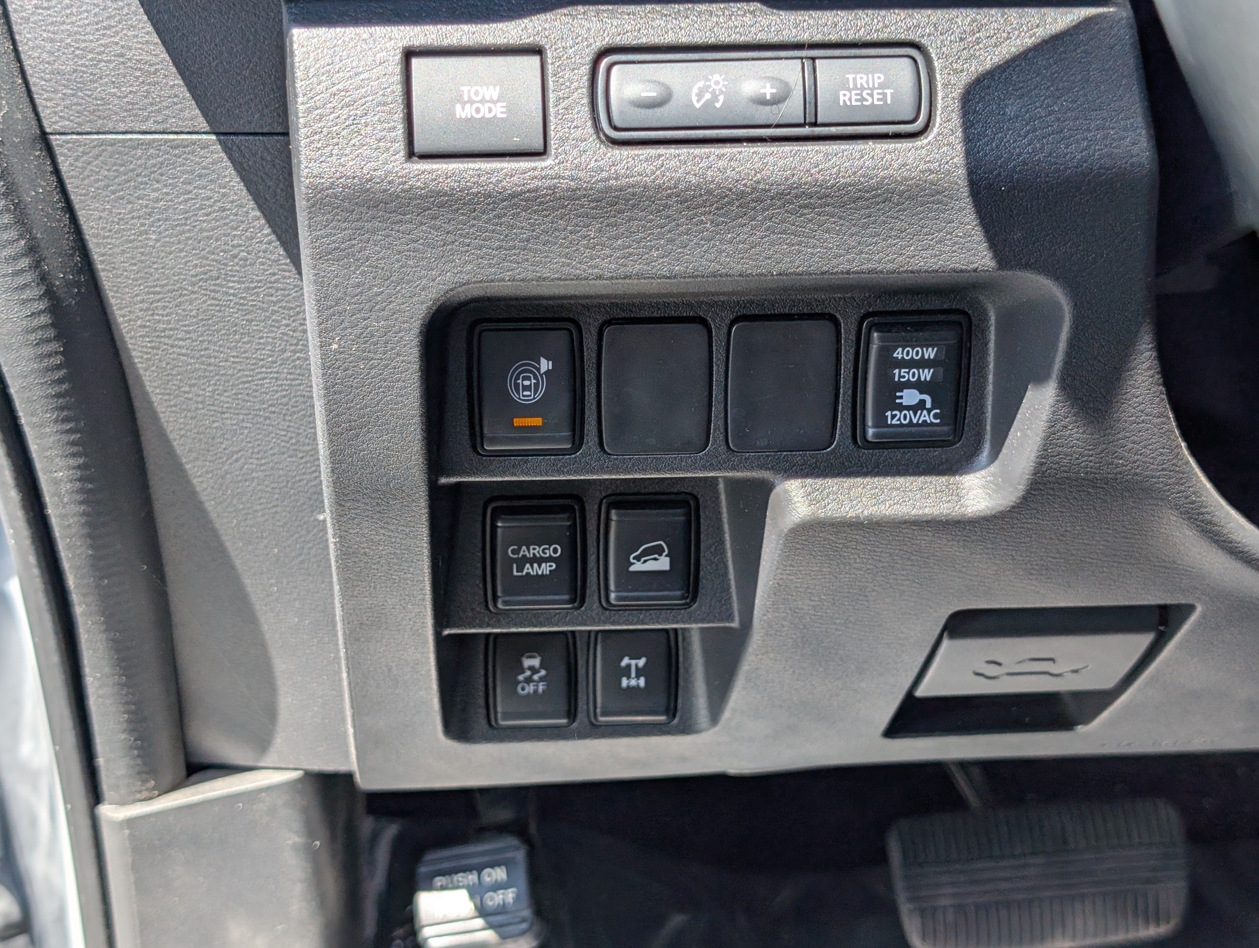 Used 2025 Nissan Frontier PRO-4X w/ Pro Convenience Package AWD/4WD image 19