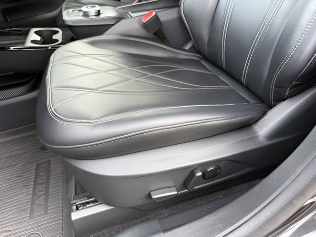 Certified 2022 Ford Mustang Mach-E Select AWD/4WD image 16