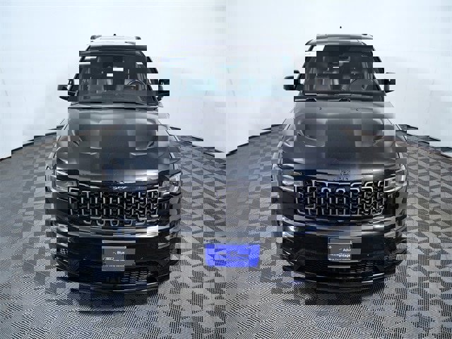 Used 2021 Jeep Grand Cherokee Limited X image 3