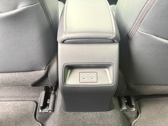 Used 2026 Toyota Corolla SE image 14