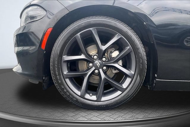 Used 2022 Dodge Charger SXT w/ Blacktop Package RWD image 9