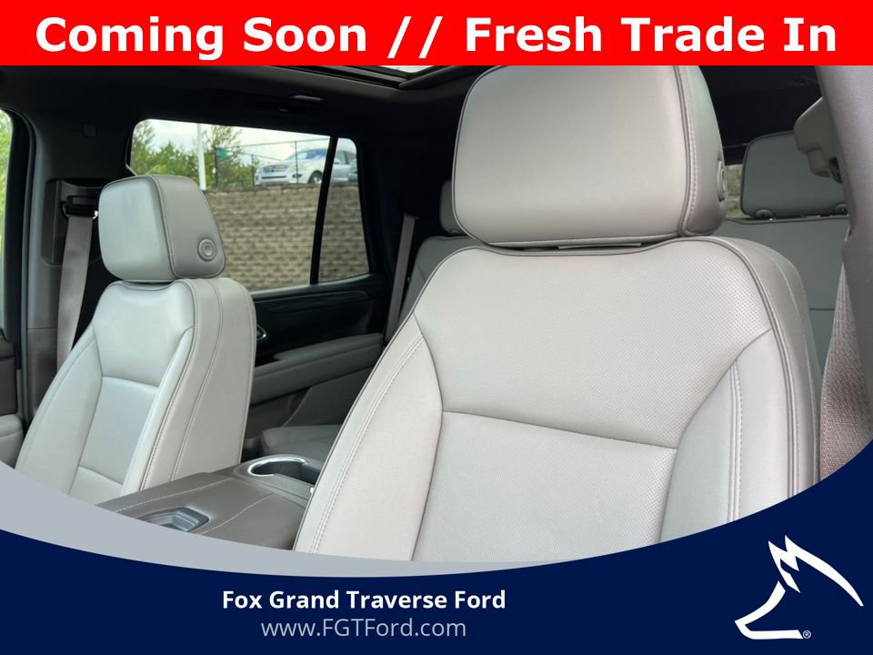 Used 2023 GMC Yukon SLT w/ SLT Premium Package AWD/4WD image 14
