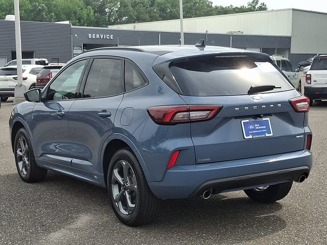 Certified 2024 Ford Escape ST-Line AWD/4WD image 4