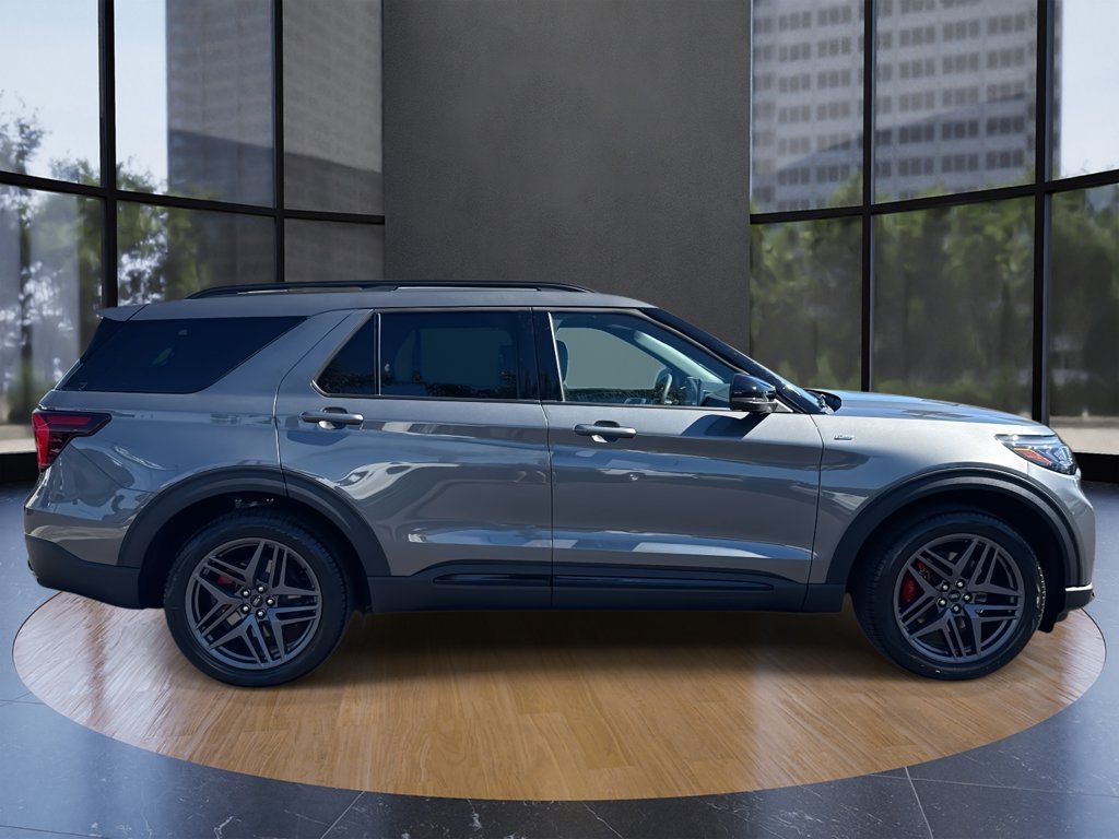 Certified 2026 Ford Explorer ST-Line w/ ST-Line Street Pack AWD/4WD image 2