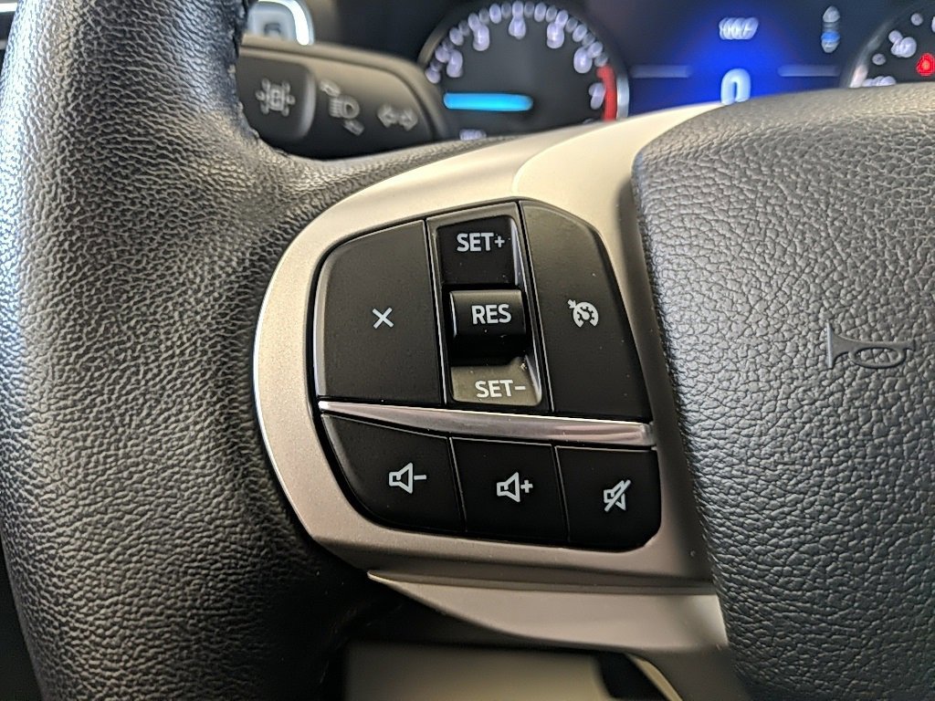 Certified 2022 Ford Explorer XLT w/ Equipment Group 202A image 17