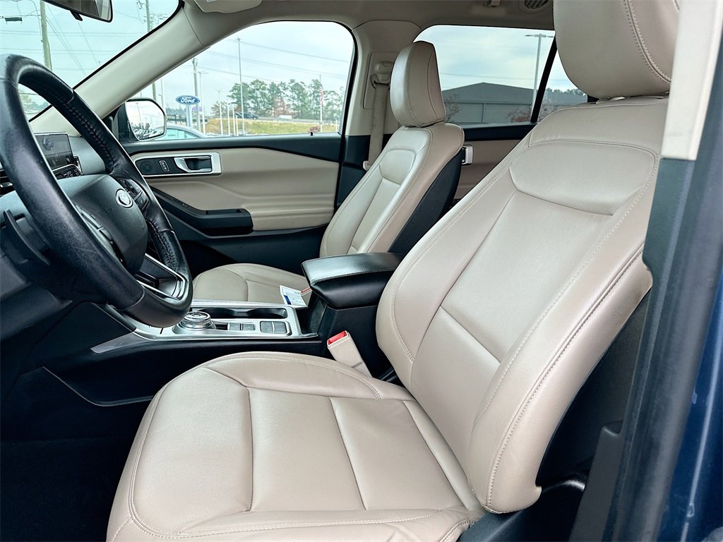 Certified 2020 Ford Explorer XLT w/ Equipment Group 202A image 8