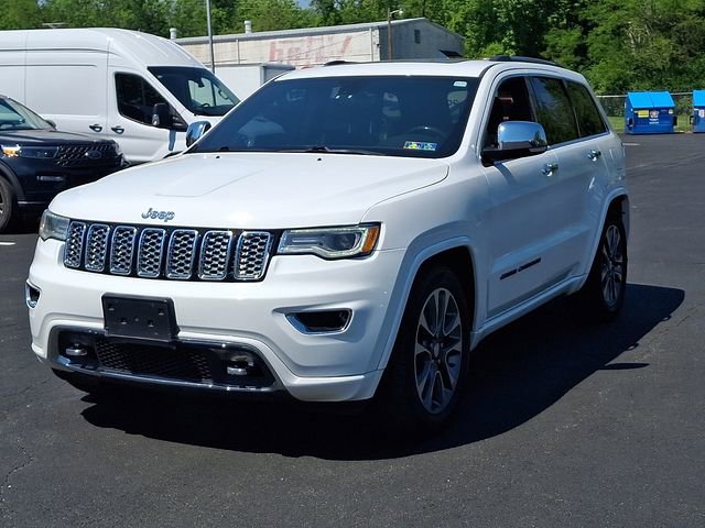 Used 2017 Jeep Grand Cherokee Overland AWD/4WD image 5