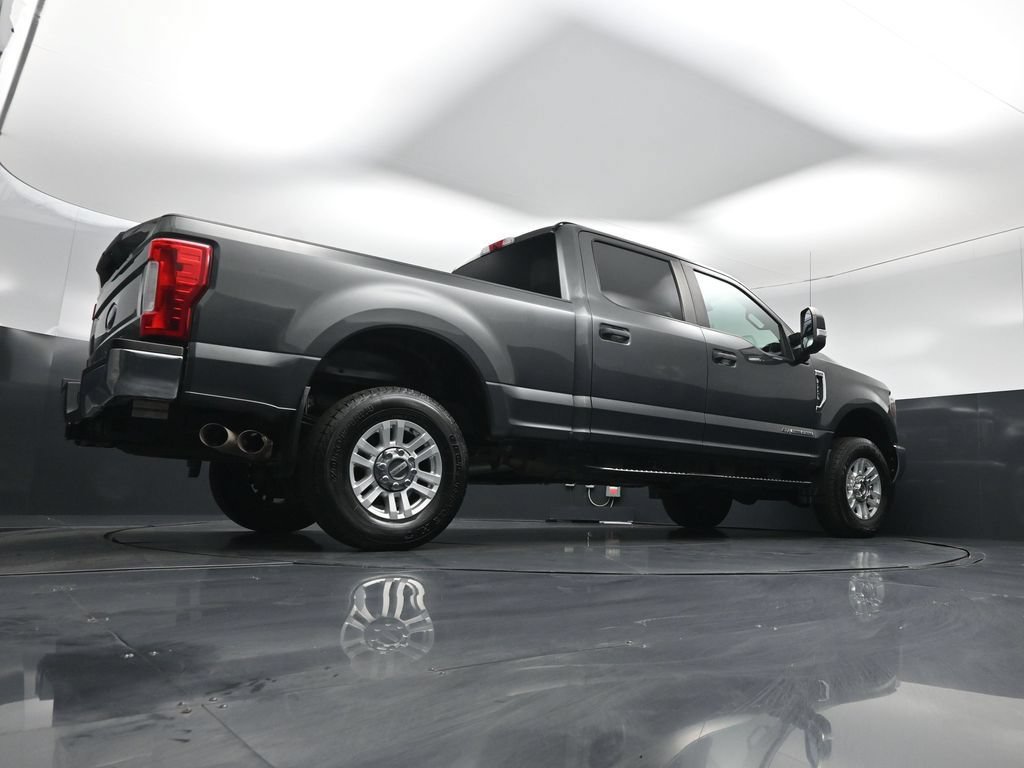 Certified 2019 Ford F250 XL w/ STX Appearance Package AWD/4WD image 43