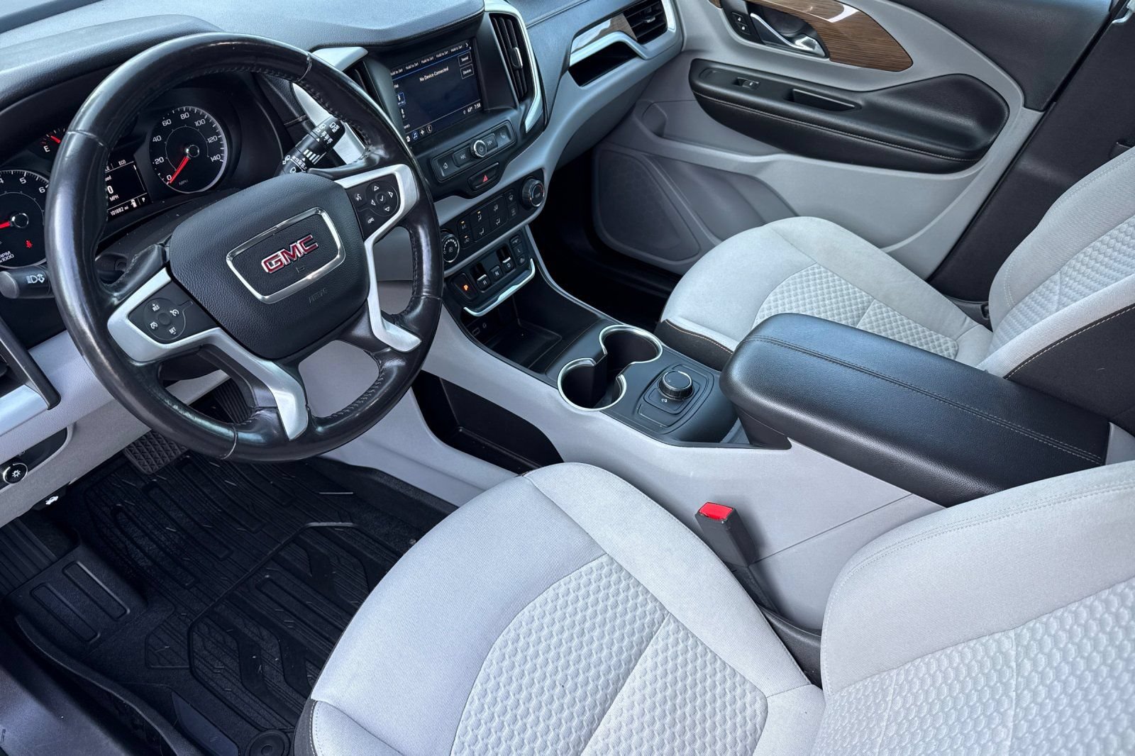Used 2018 GMC Terrain SLE FWD image 11