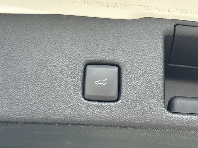 Certified 2022 Ford Escape Titanium w/ Titanium Elite Package FWD image 18