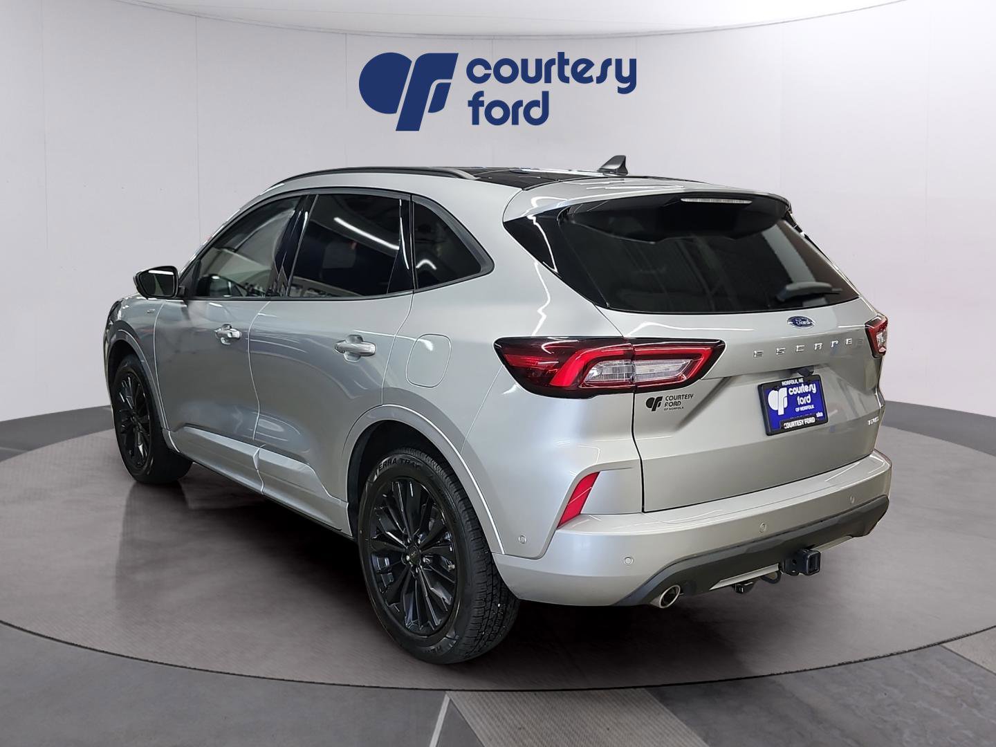 Certified 2024 Ford Escape ST-Line Elite w/ Premium Technology Package image 6