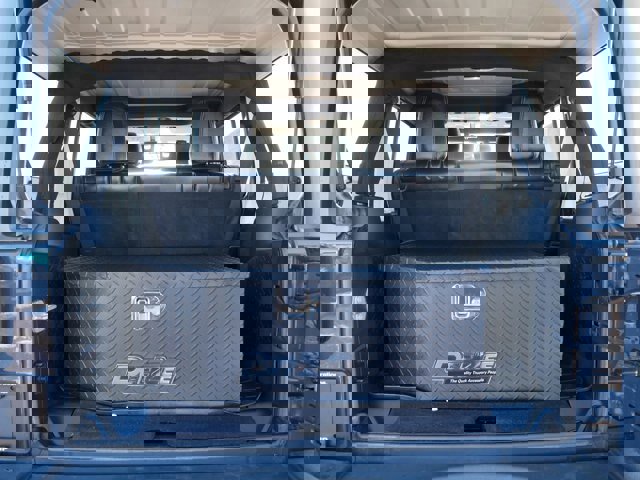 Used 2017 Jeep Wrangler Unlimited Rubicon w/ Connectivity Group image 16