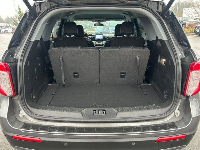 Certified 2022 Ford Explorer XLT w/ Equipment Group 202A image 34