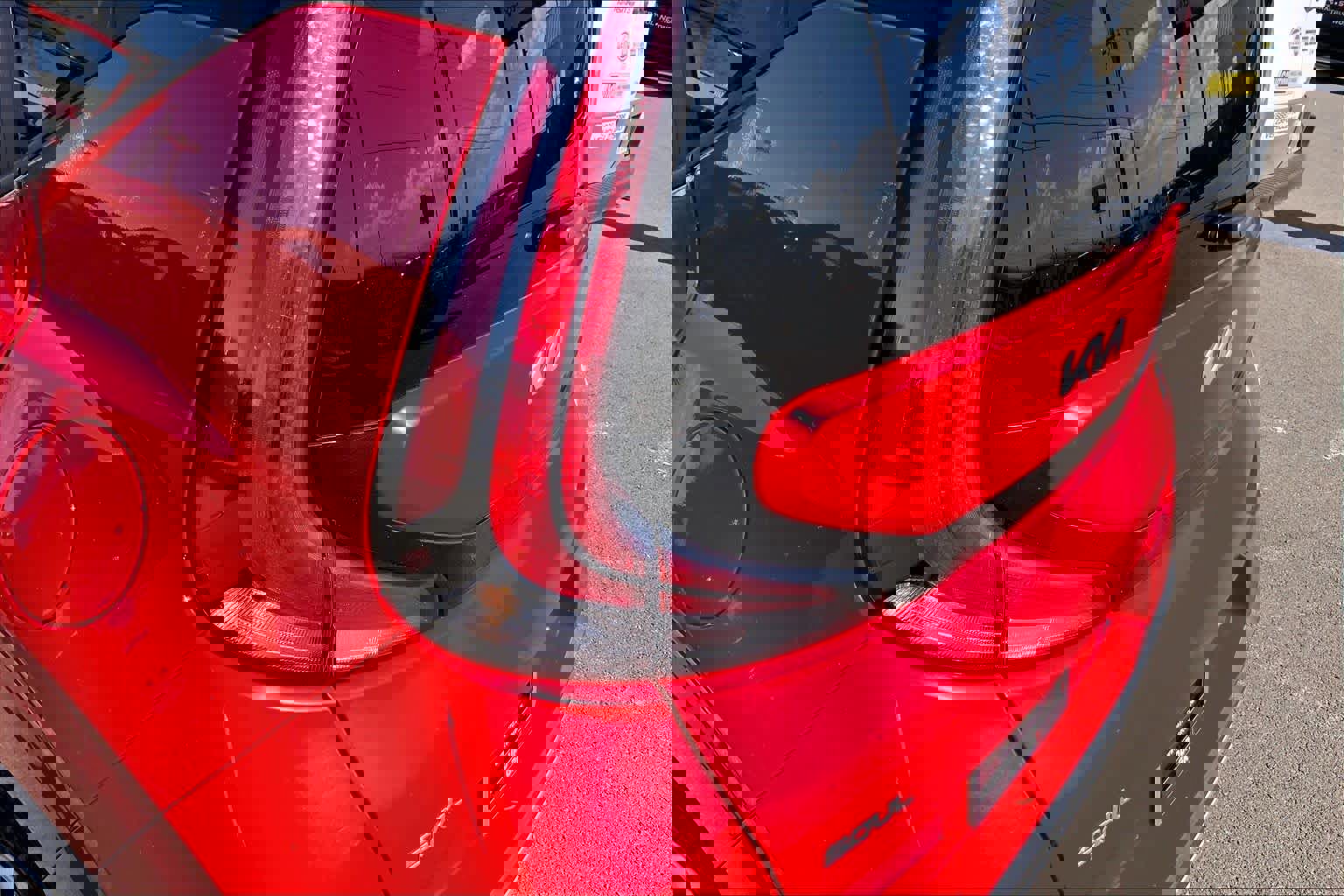 Used 2023 Kia Soul LX image 28