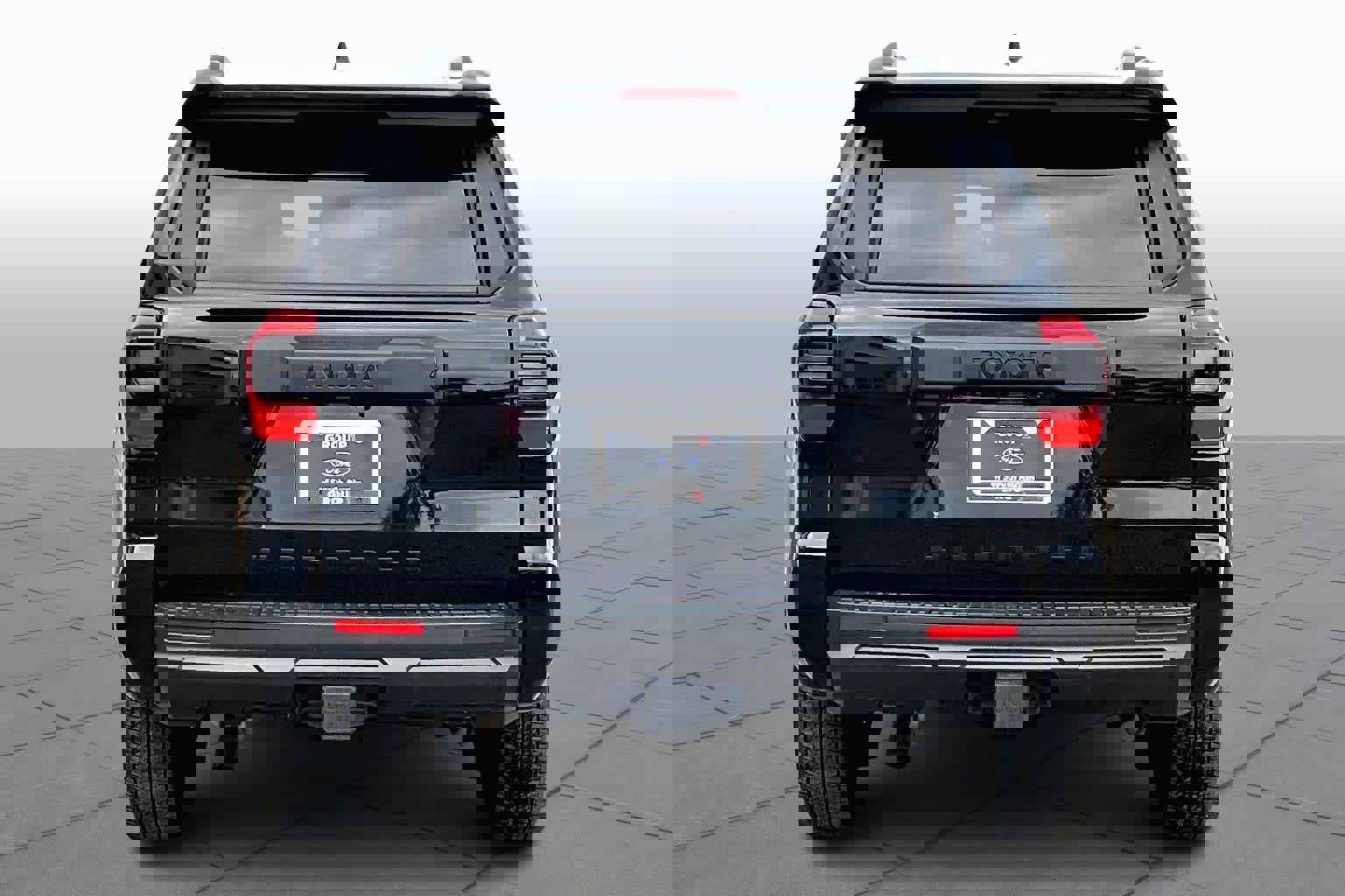 Used 2025 Toyota 4Runner SR5 image 4