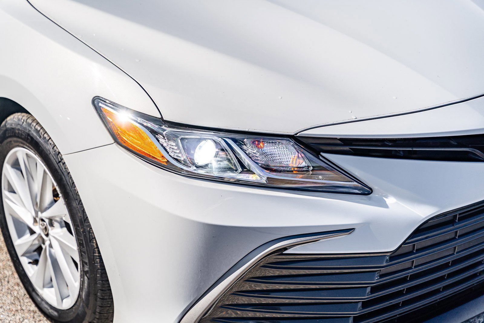 Used 2022 Toyota Camry LE image 10