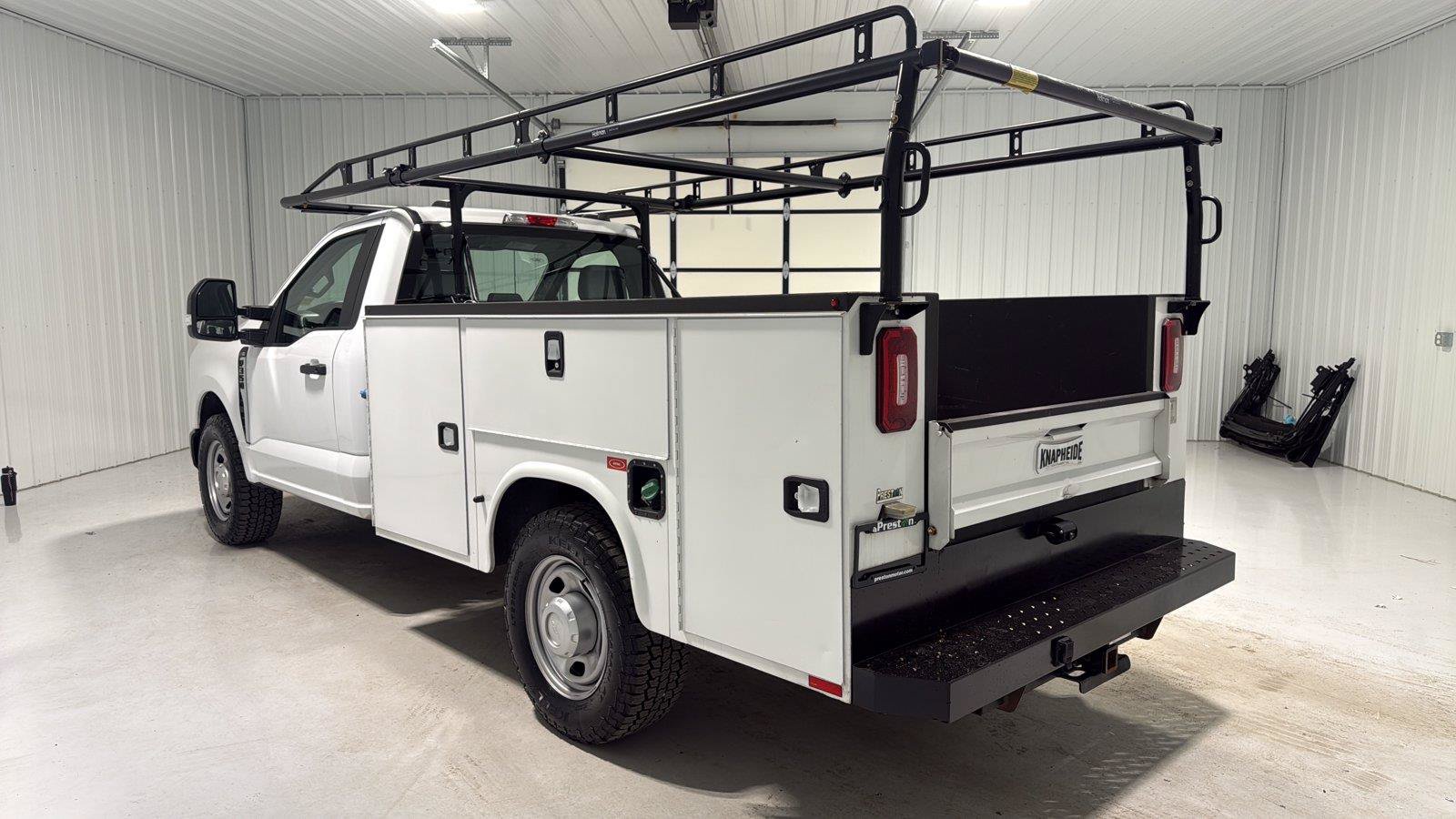 Certified 2023 Ford F350 XL RWD image 3