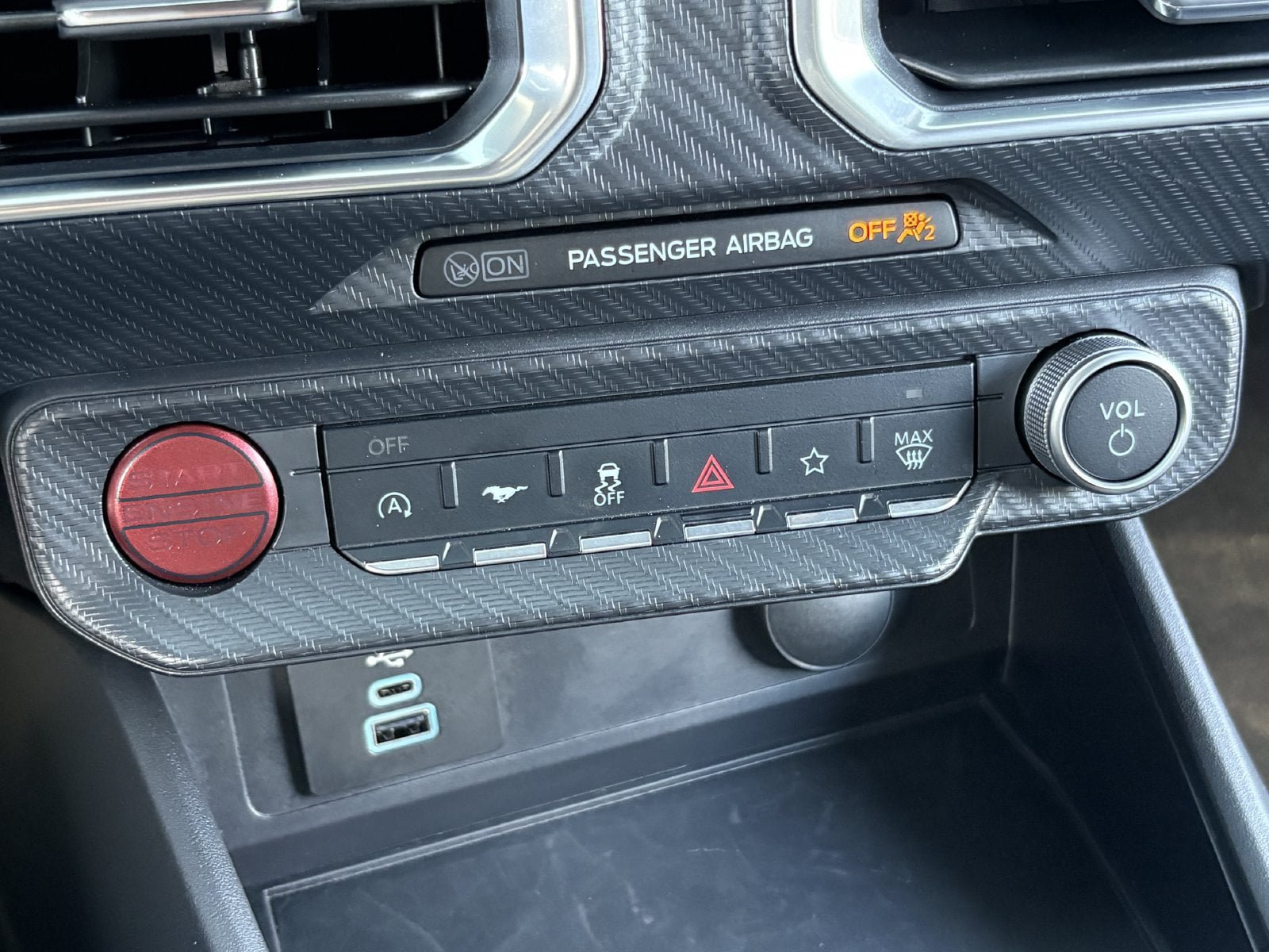 Certified 2025 Ford Mustang GT Premium RWD image 26