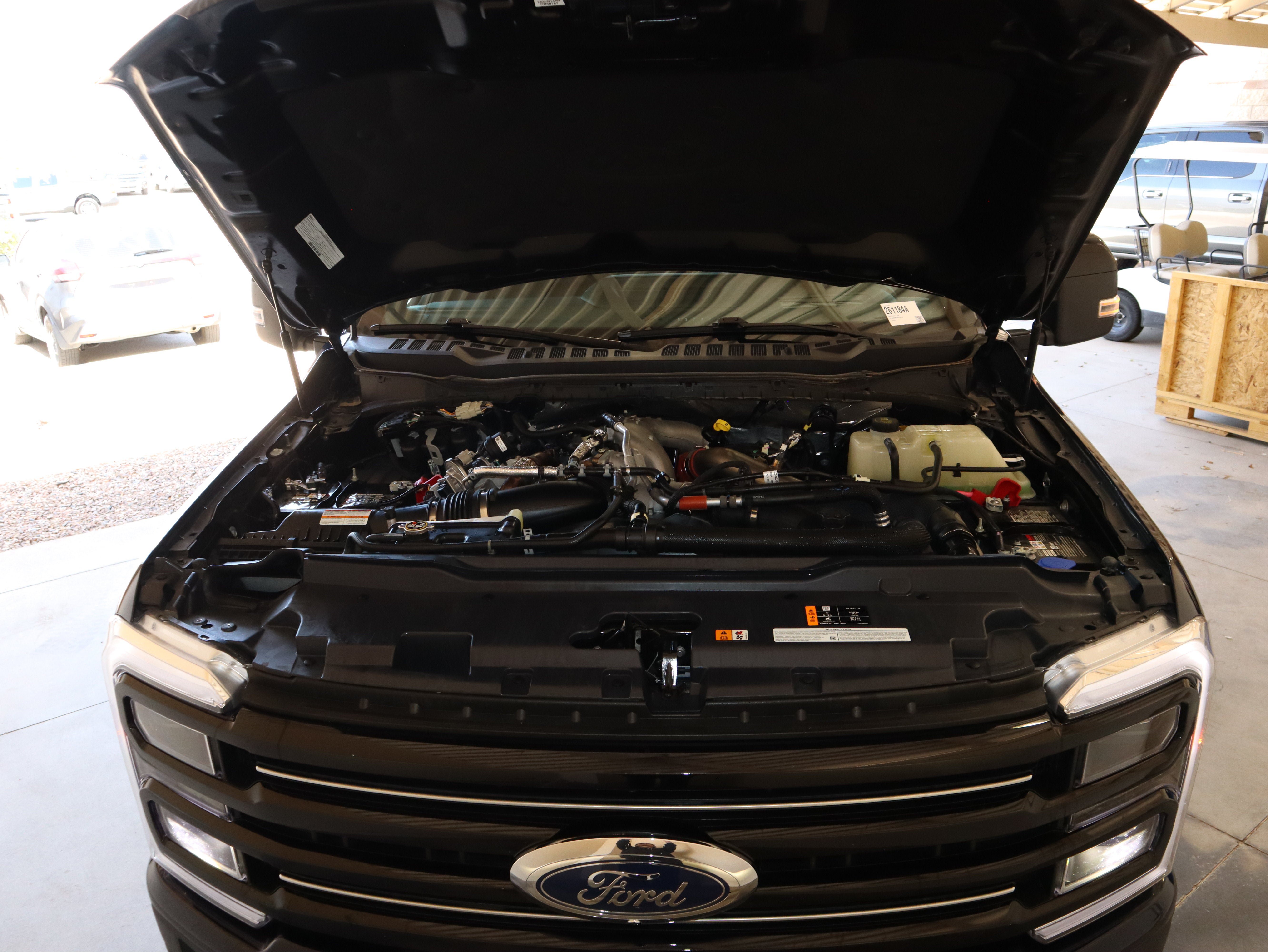 Certified 2025 Ford F250 Platinum w/ Tremor Off-Road Package AWD/4WD image 21