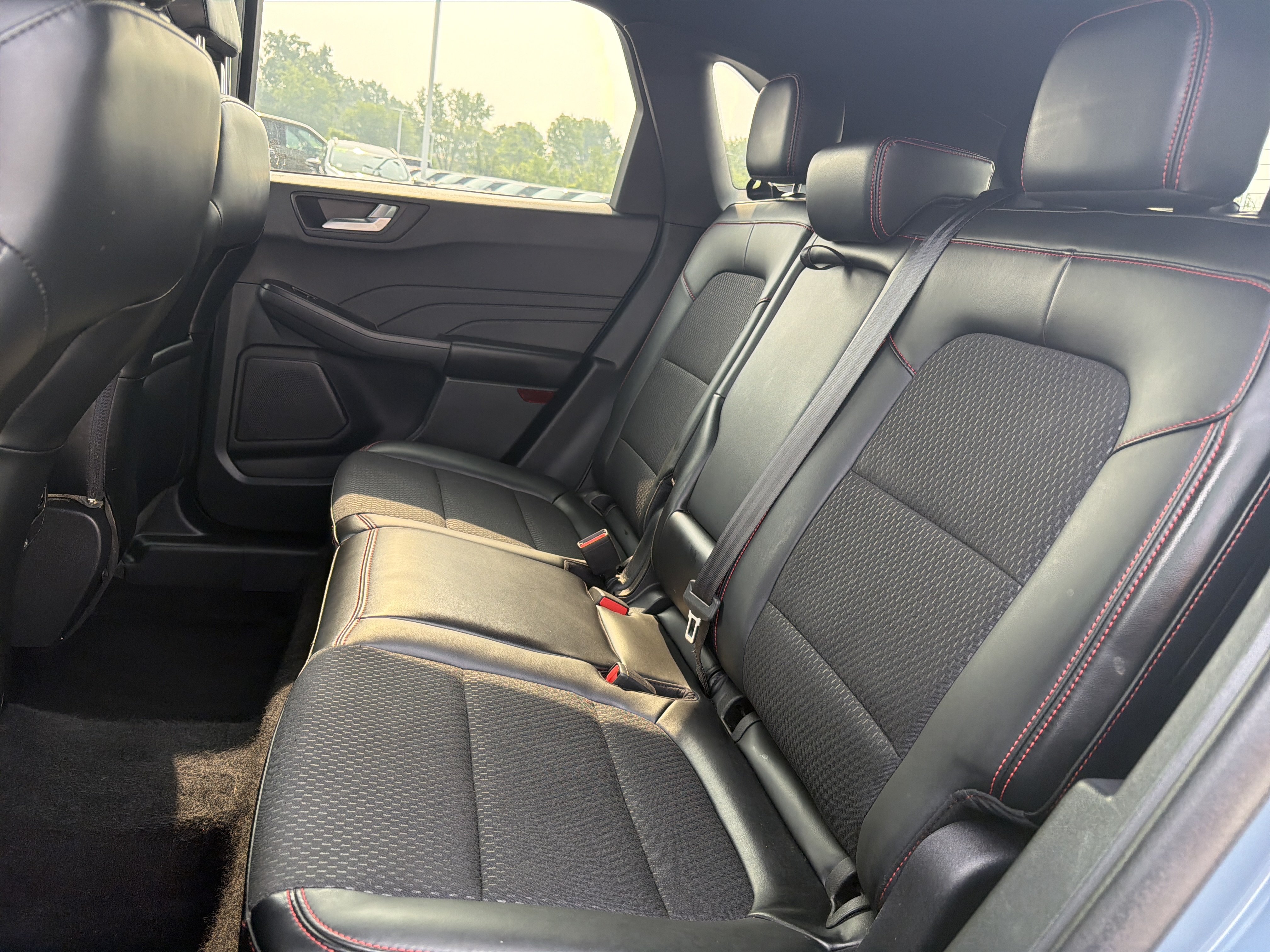 Certified 2025 Ford Escape ST-Line Select AWD/4WD image 16