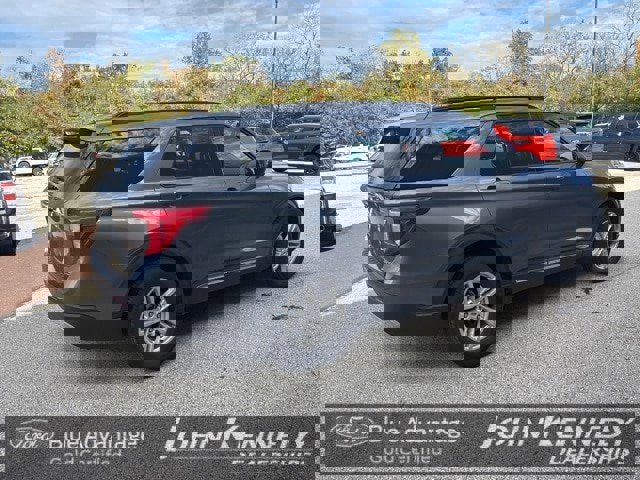 Certified 2022 Ford Explorer XLT w/ Equipment Group 202A image 23