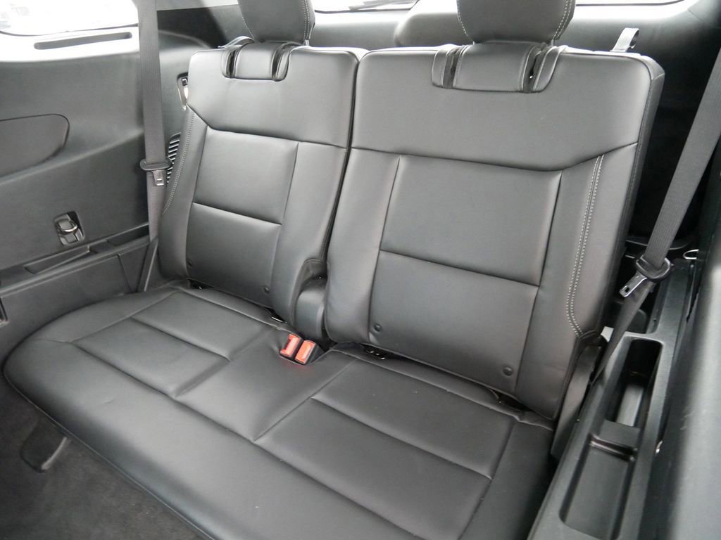 Certified 2022 Ford Explorer XLT w/ Equipment Group 202A image 18