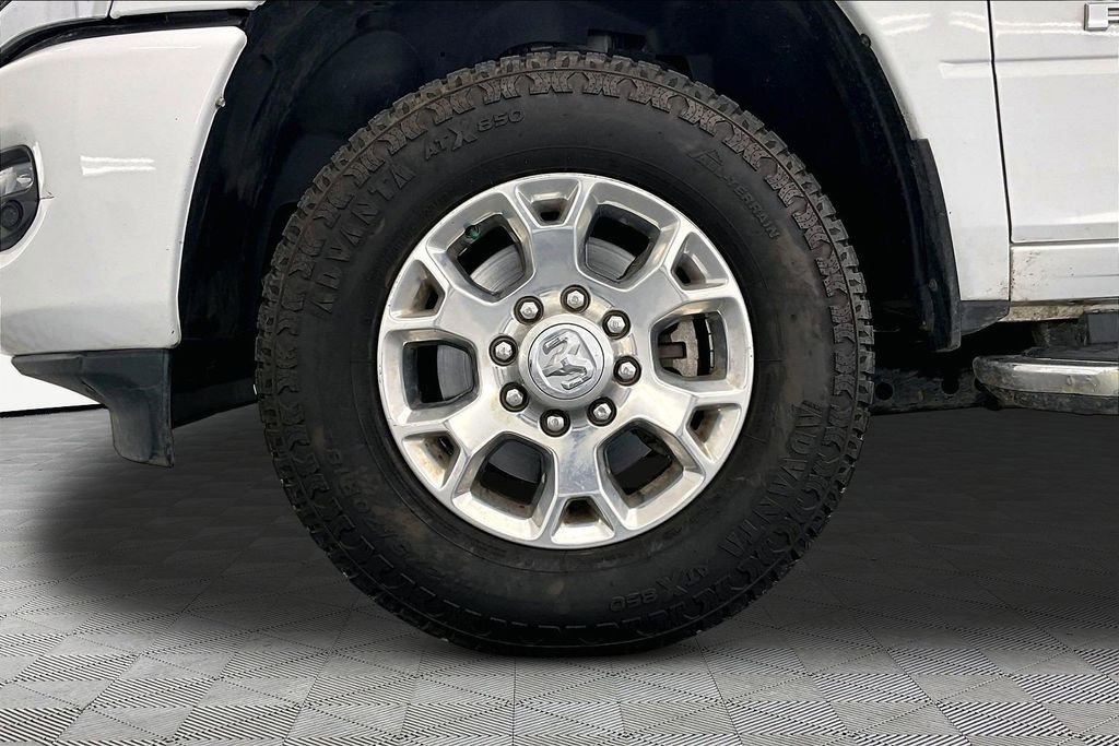 Used 2024 RAM 2500 Laramie AWD/4WD image 9