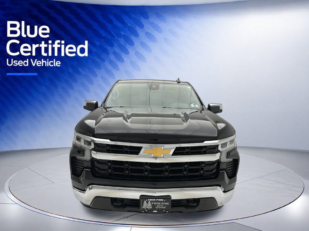 Used 2024 Chevrolet Silverado 1500 LT AWD/4WD image 2