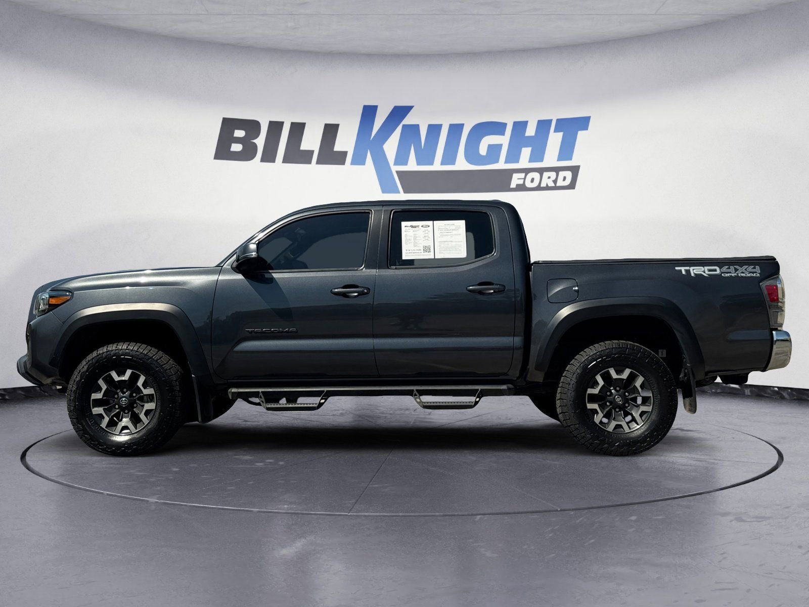 Used 2023 Toyota Tacoma TRD Off-Road AWD/4WD image 2