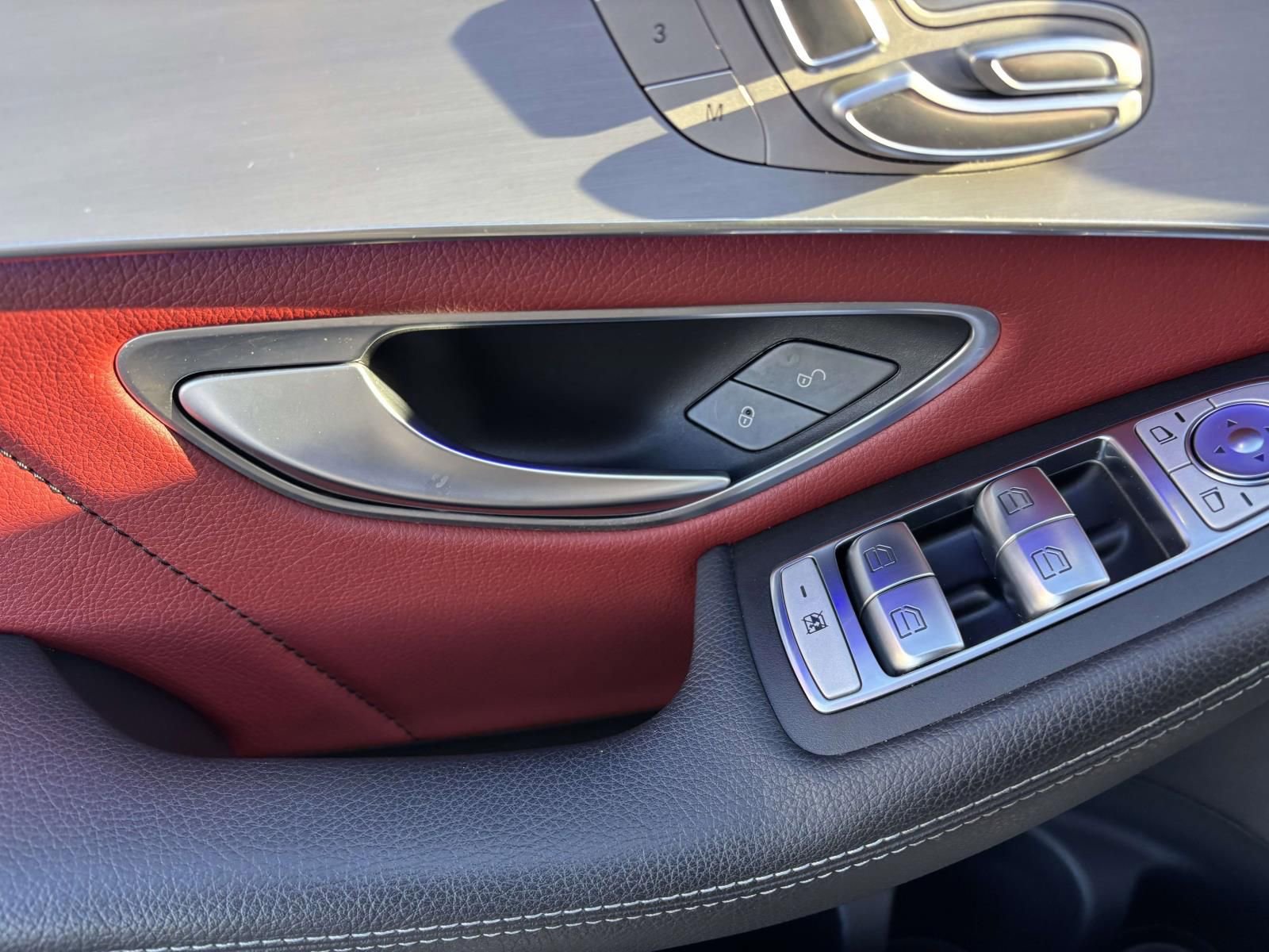 Used 2022 Mercedes-Benz GLC 300 4MATIC image 15