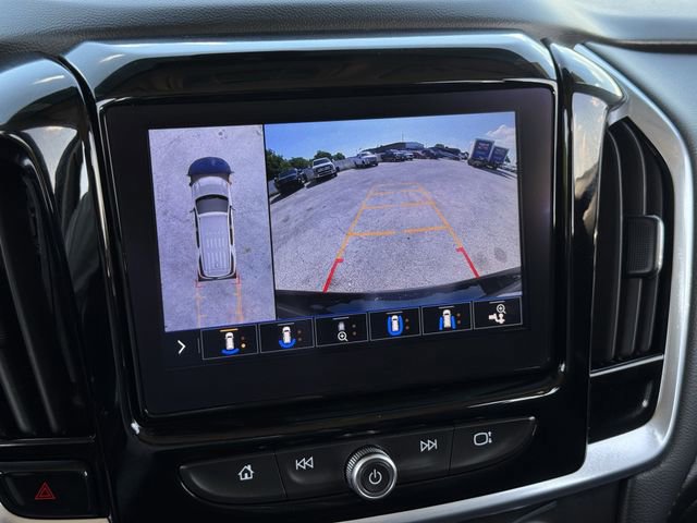 Used 2020 Chevrolet Traverse LT w/ LT Premium Package FWD image 17