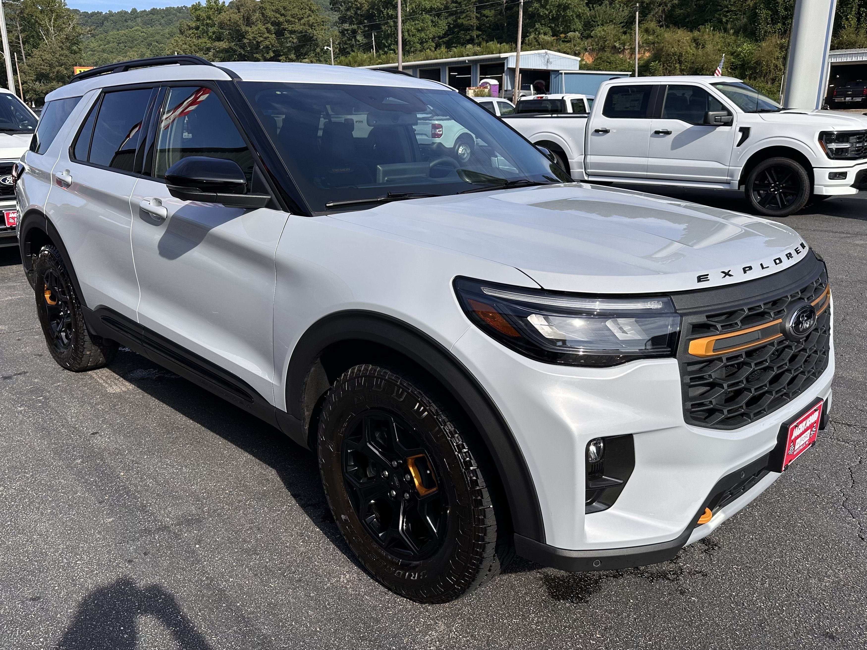 Certified 2026 Ford Explorer Tremor w/ Tremor Convenience Package AWD/4WD image 4
