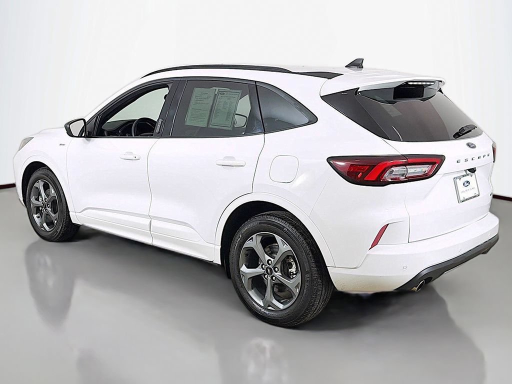 Certified 2023 Ford Escape ST-Line w/ Equipment Group 301A FWD image 11
