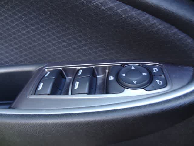 Used 2023 Chevrolet Malibu LT FWD image 14