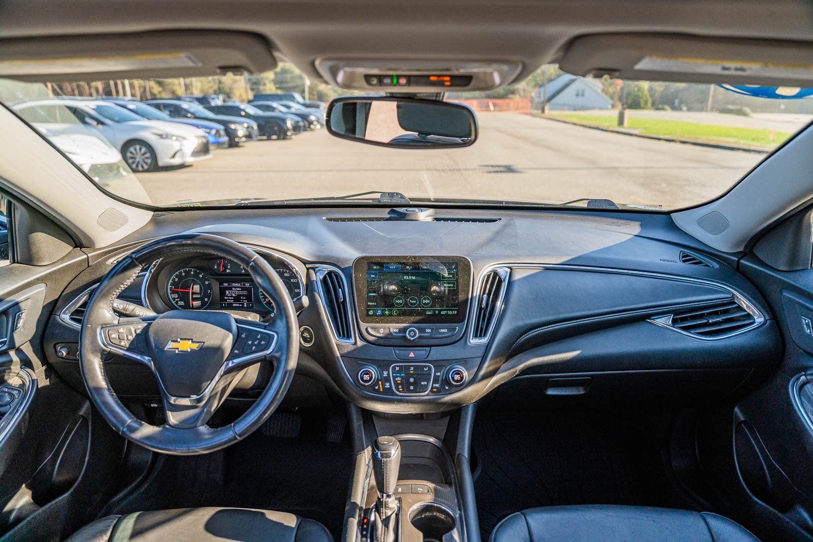 Used 2019 Chevrolet Malibu LT w/ Leather Package image 24